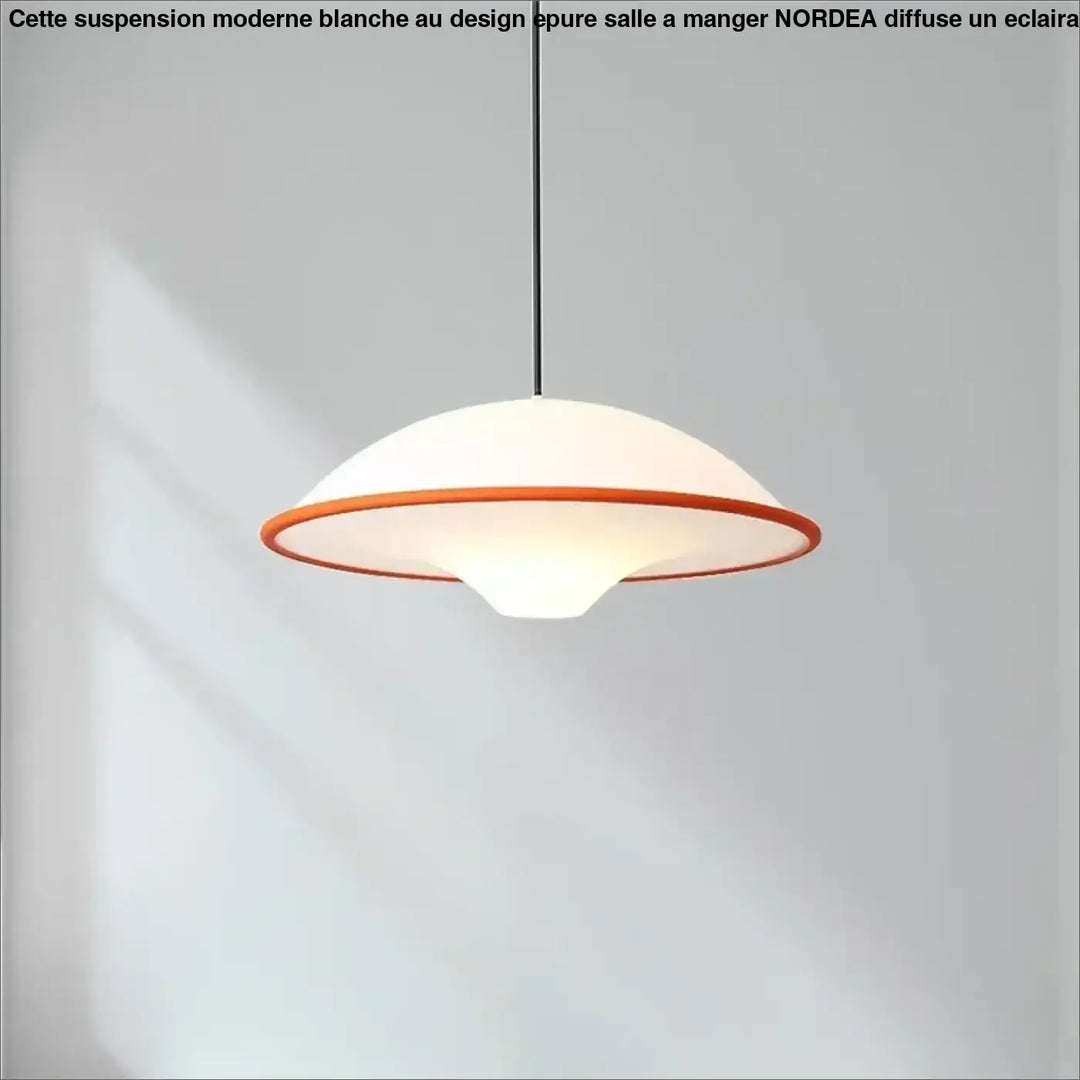Suspension moderne blanche design épuré salle à manger

