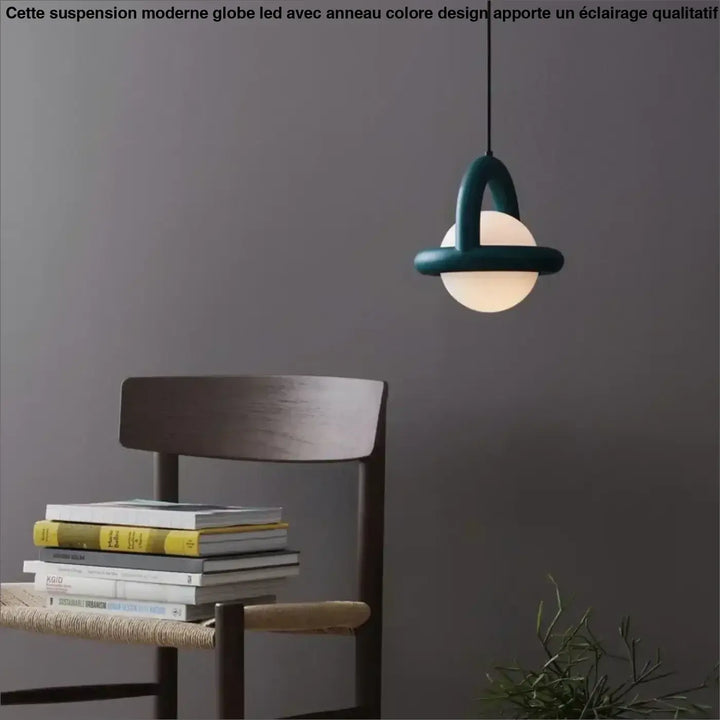 Suspension Moderne Globe LED et Anneau Coloré Design Ludique et Chic