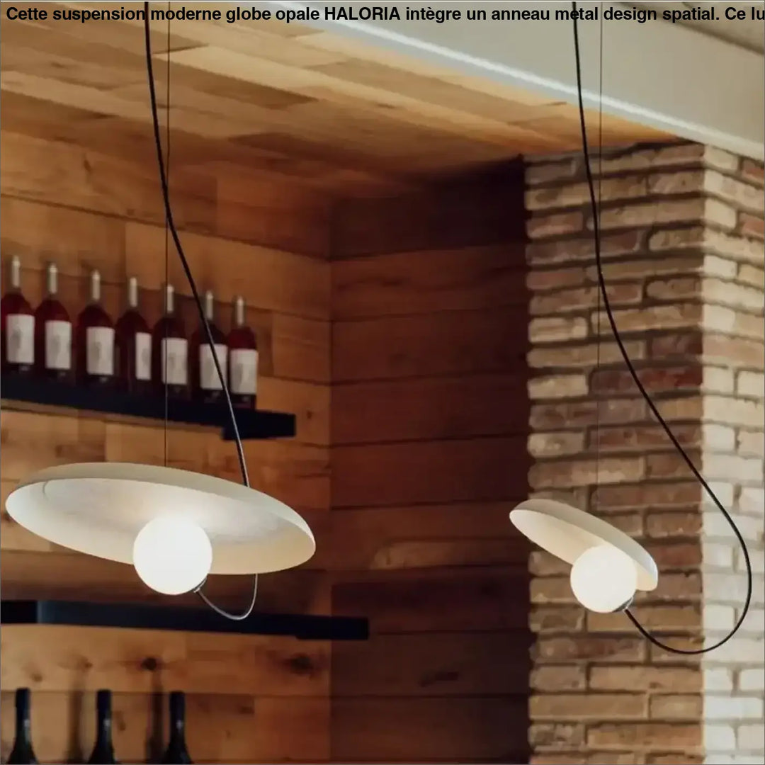 Suspension Moderne Globe Opale et Anneau Métal Design Spatial Chic