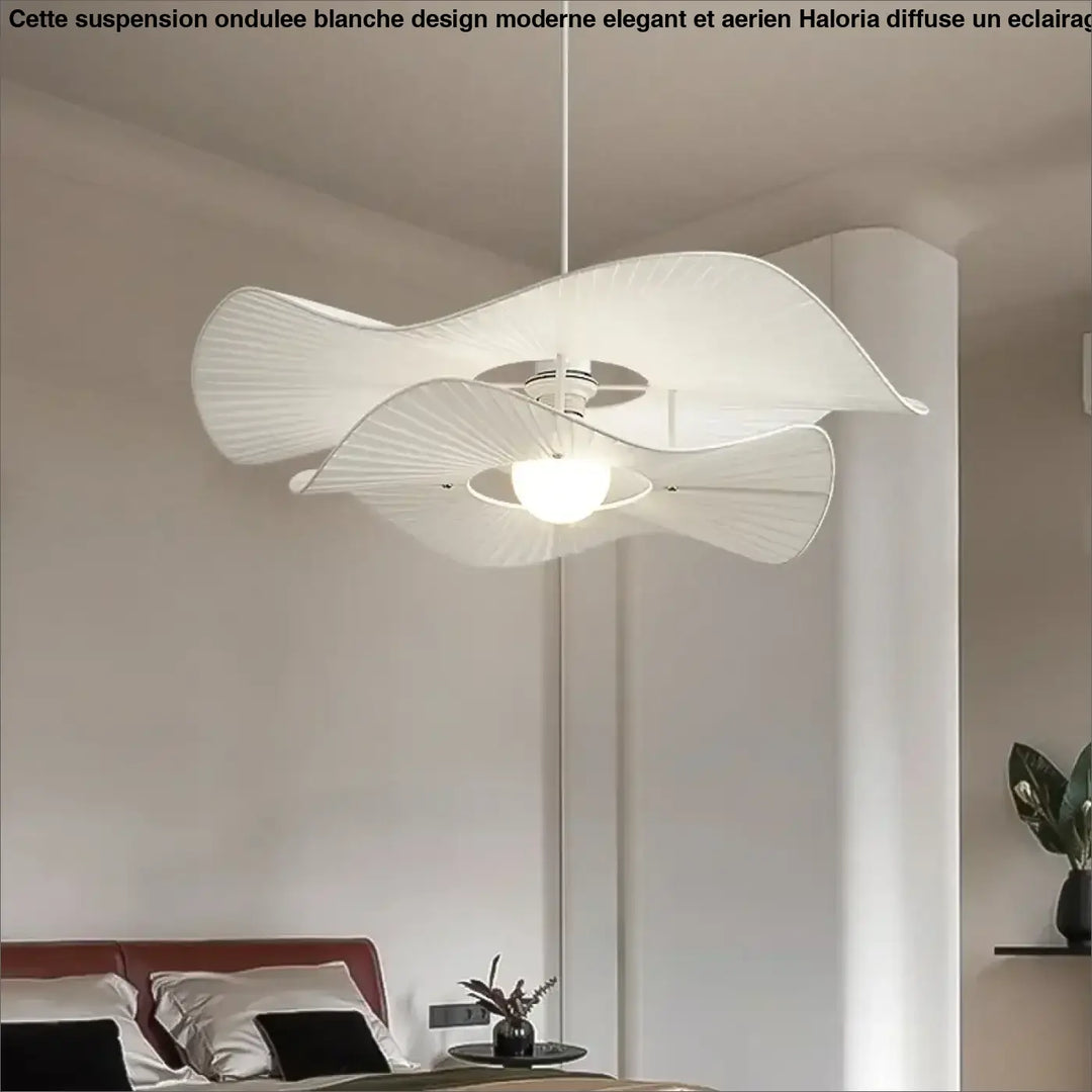 Suspension Ondulée Blanche Design Moderne Élégant et Aérien

