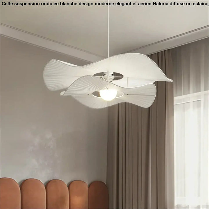 Suspension Ondulée Blanche Design Moderne Élégant et Aérien

