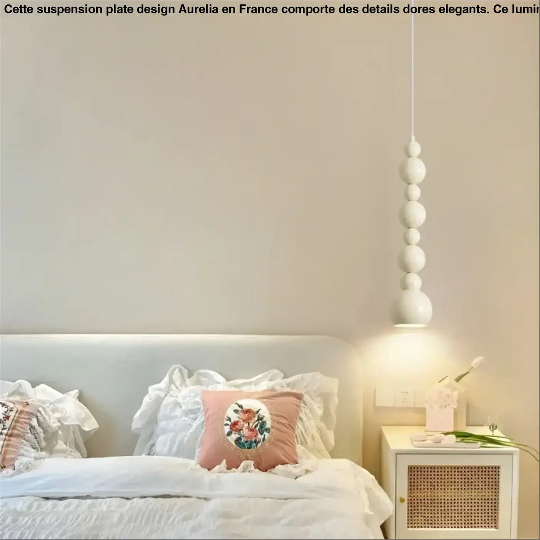 Suspension design boules blanches modernes pour chambre enfant