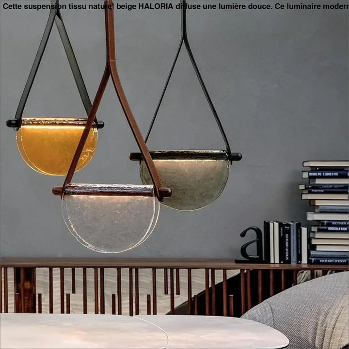Suspension verre soufflé avec sangle cuir ambiance chic