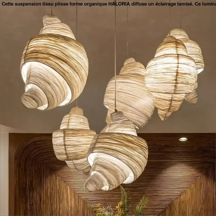 Suspension tissu plissé forme organique ambiance chaleureuse