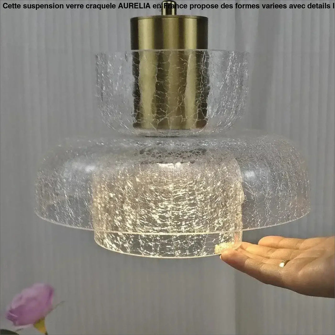 Suspension verre craquelé formes variées et détails laiton moderne

