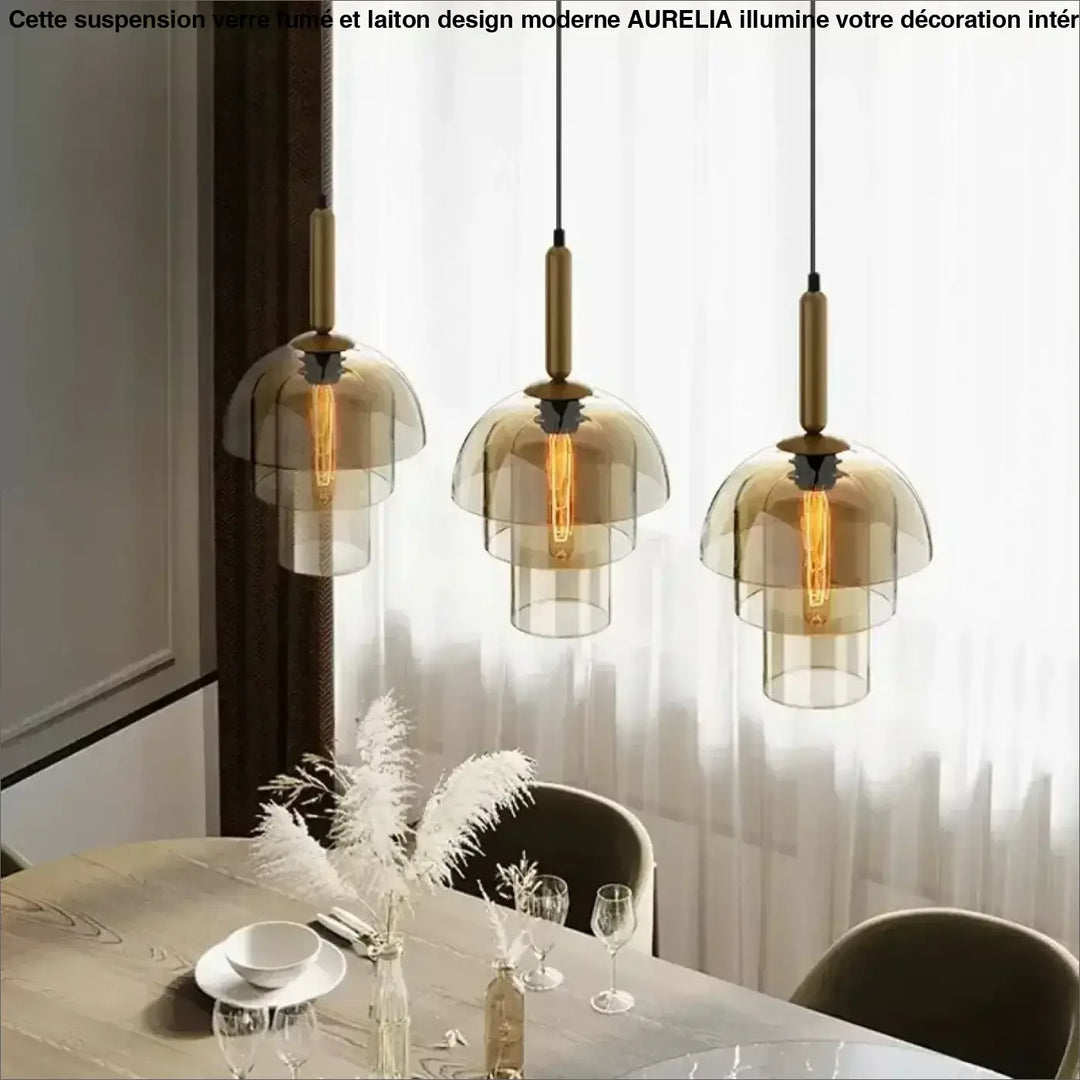 Suspension Verre Fumé et Laiton Design Moderne Art Déco Élégant