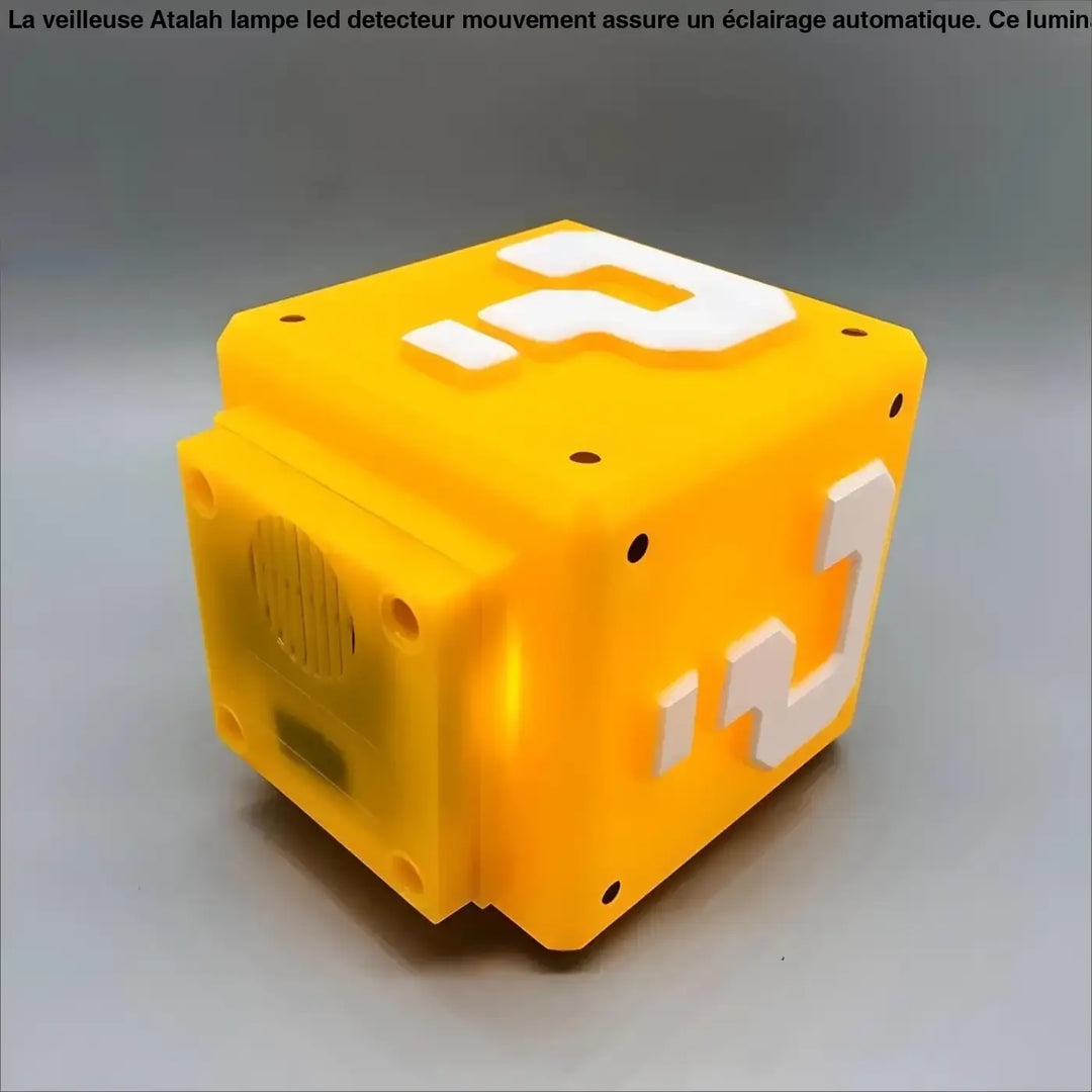 Veilleuse atalah lampe led detecteur de mouvement en forme de cube jaune avec panneaux translucides et trous circulaires