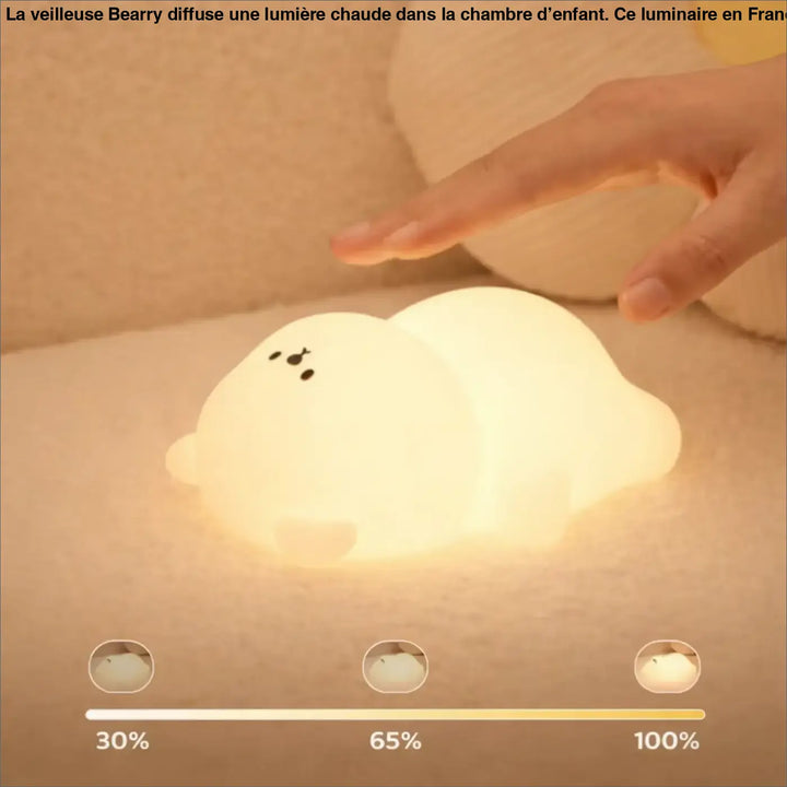 Veilleuse bearry en peluche blanche douce avec lumière douce et détails noirs minimalistes pour instants précieux cocooning