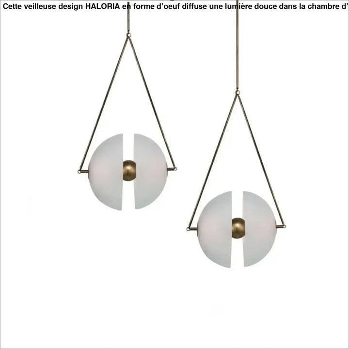 Suspension luminaire ronde en verre opalin et laiton doré élégant