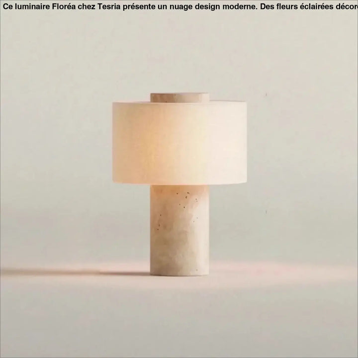 Lampe de chevet pietra avec base cylindrique en pierre beige et abat-jour en tissu beige clair