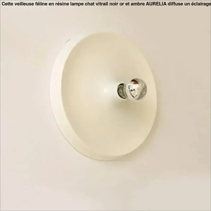 Applique murale gong circulaire couleur off-white avec ampoule chrome au centre, design murale contemporaine