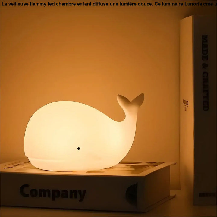 Veilleuse flammy led chambre enfant en forme de baleine blanche douce avec surface lisse et design minimaliste