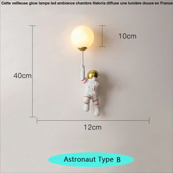 Applique astronaute design original avec lampe sphère