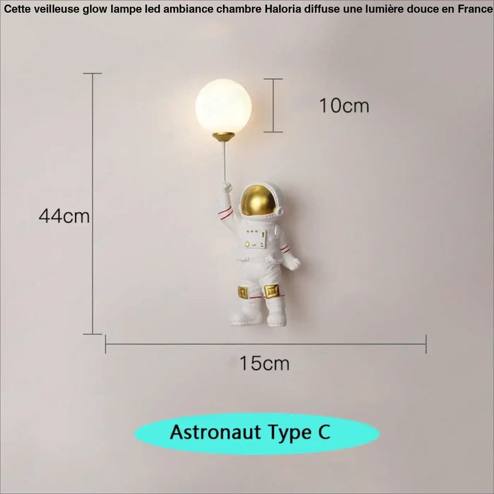 Applique astronaute design original avec lampe sphère