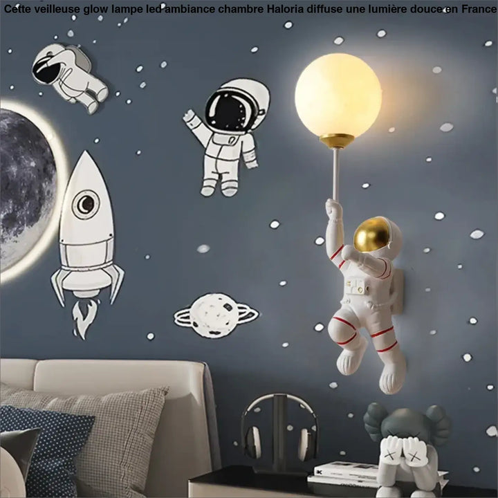 Applique astronaute design original avec lampe sphère