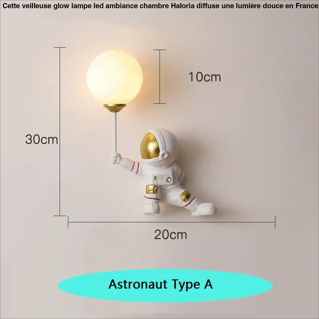 Applique astronaute design original avec lampe sphère