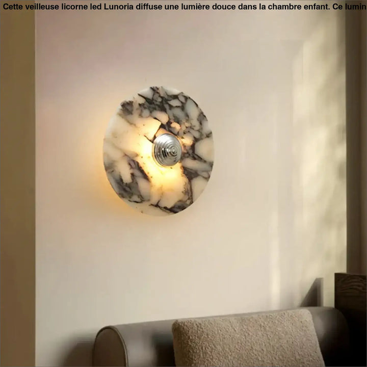 Applique murale chic et moderne en marbre avec détail laiton